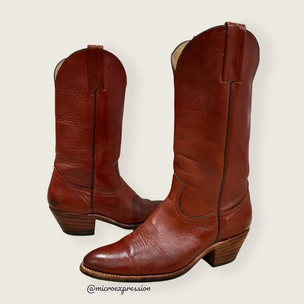 VINTAGE 1970s Frye Brown Genuine Leather Pull On Western Cottagecore Cowboy Boot